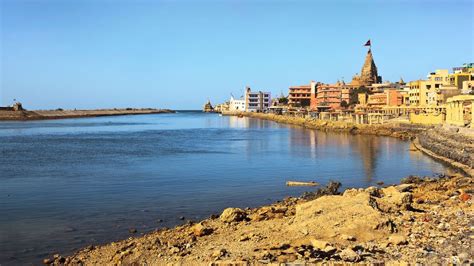 where is dwarka in india.